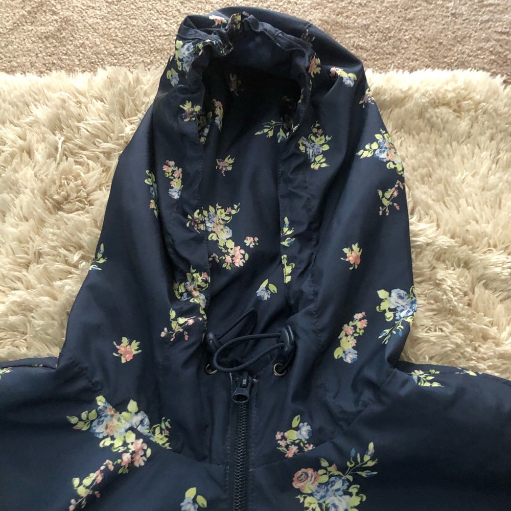 NWOT wild fable size S floral cropped rain jacket - Picture 5 of 7